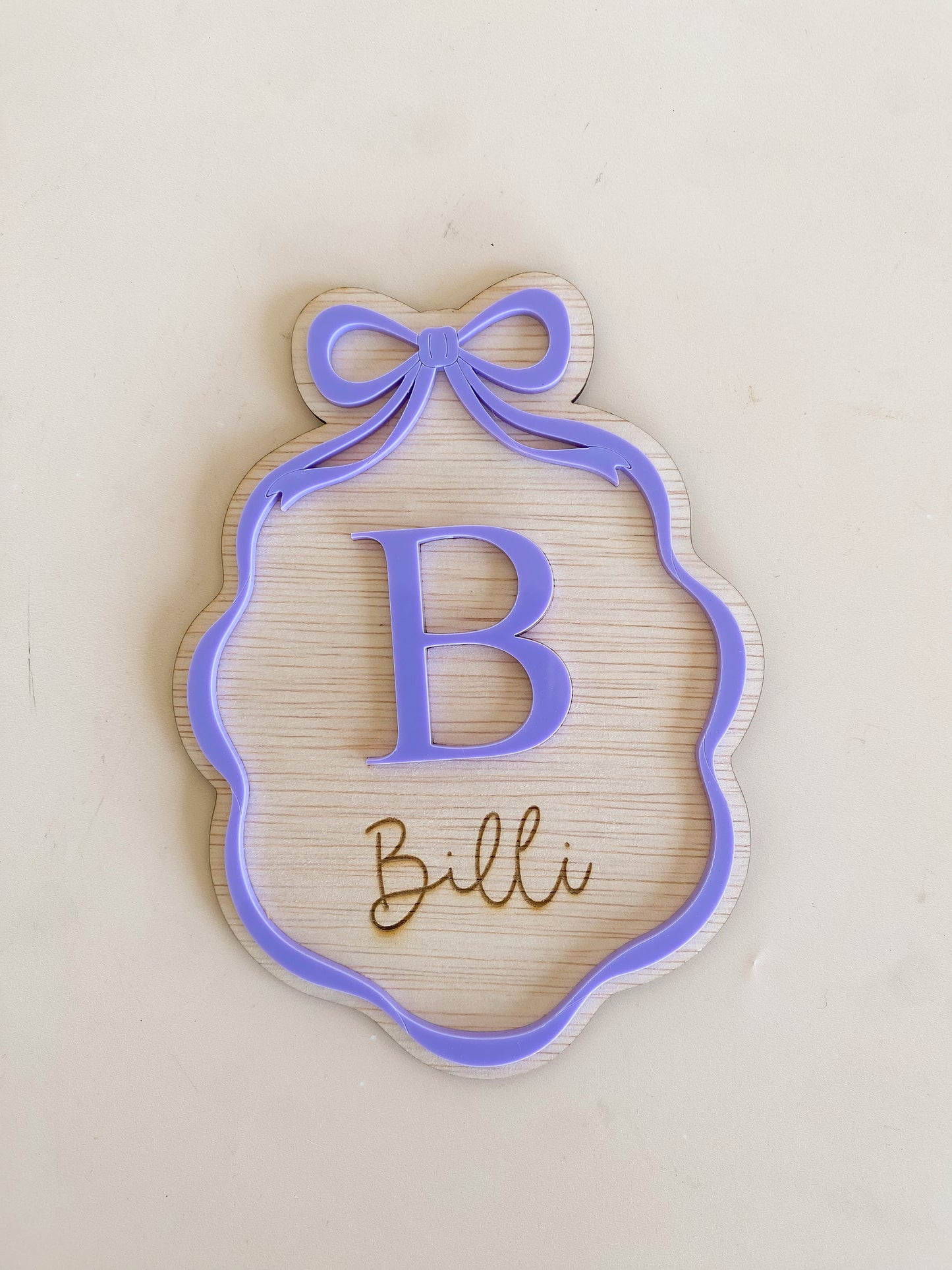 Dainty Bow Name Sign