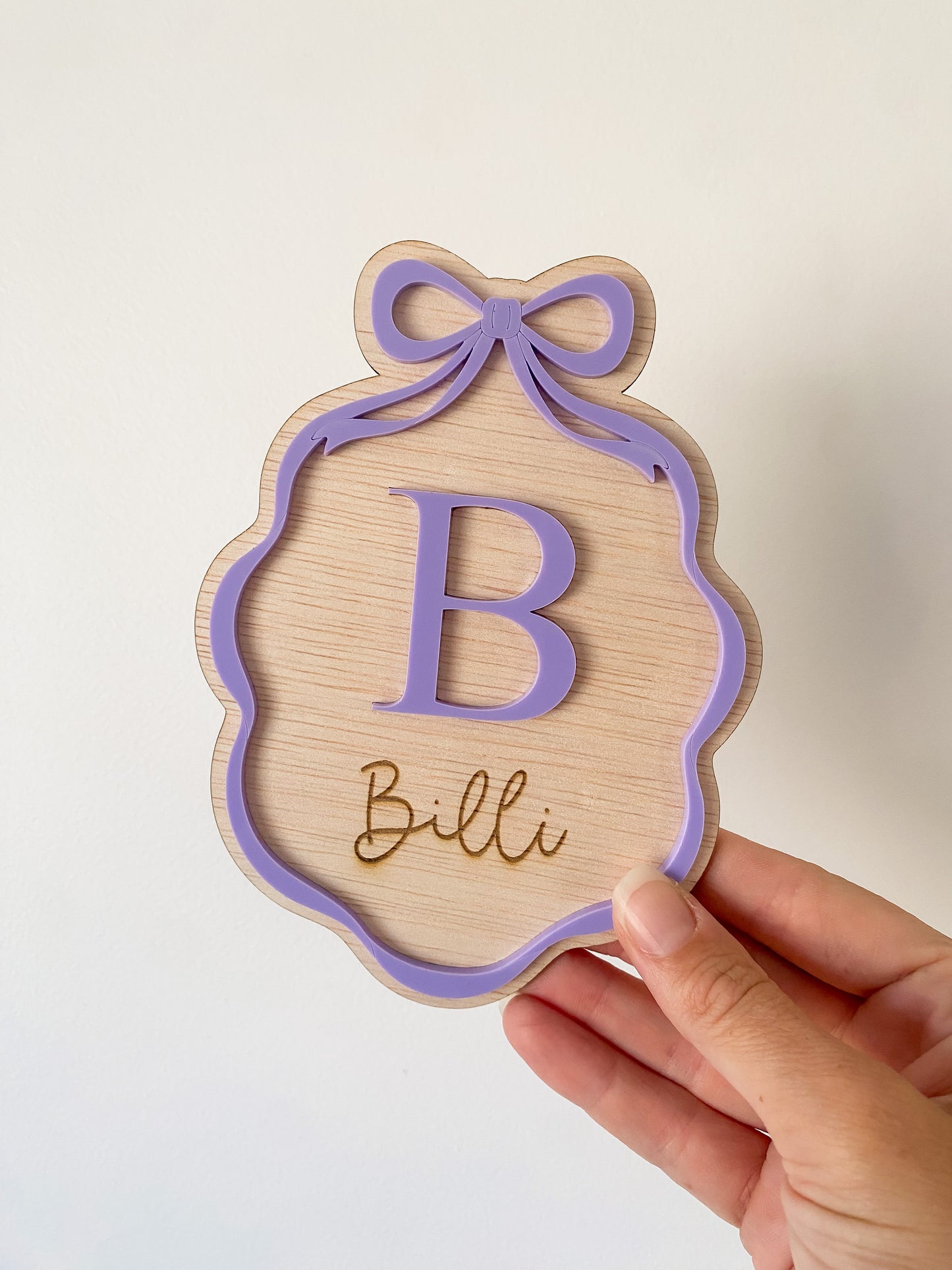 Dainty Bow Name Sign